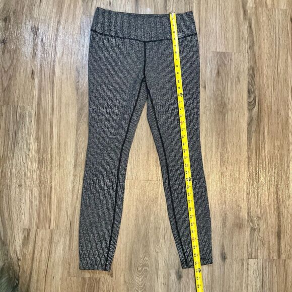 EDDIE BAUER Leggings Herringbone Black White Pants Activewear Size Medium - Picture 7 of 7